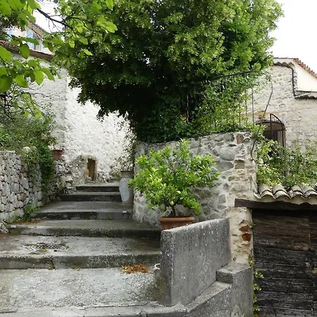 Les Vieux Murs *